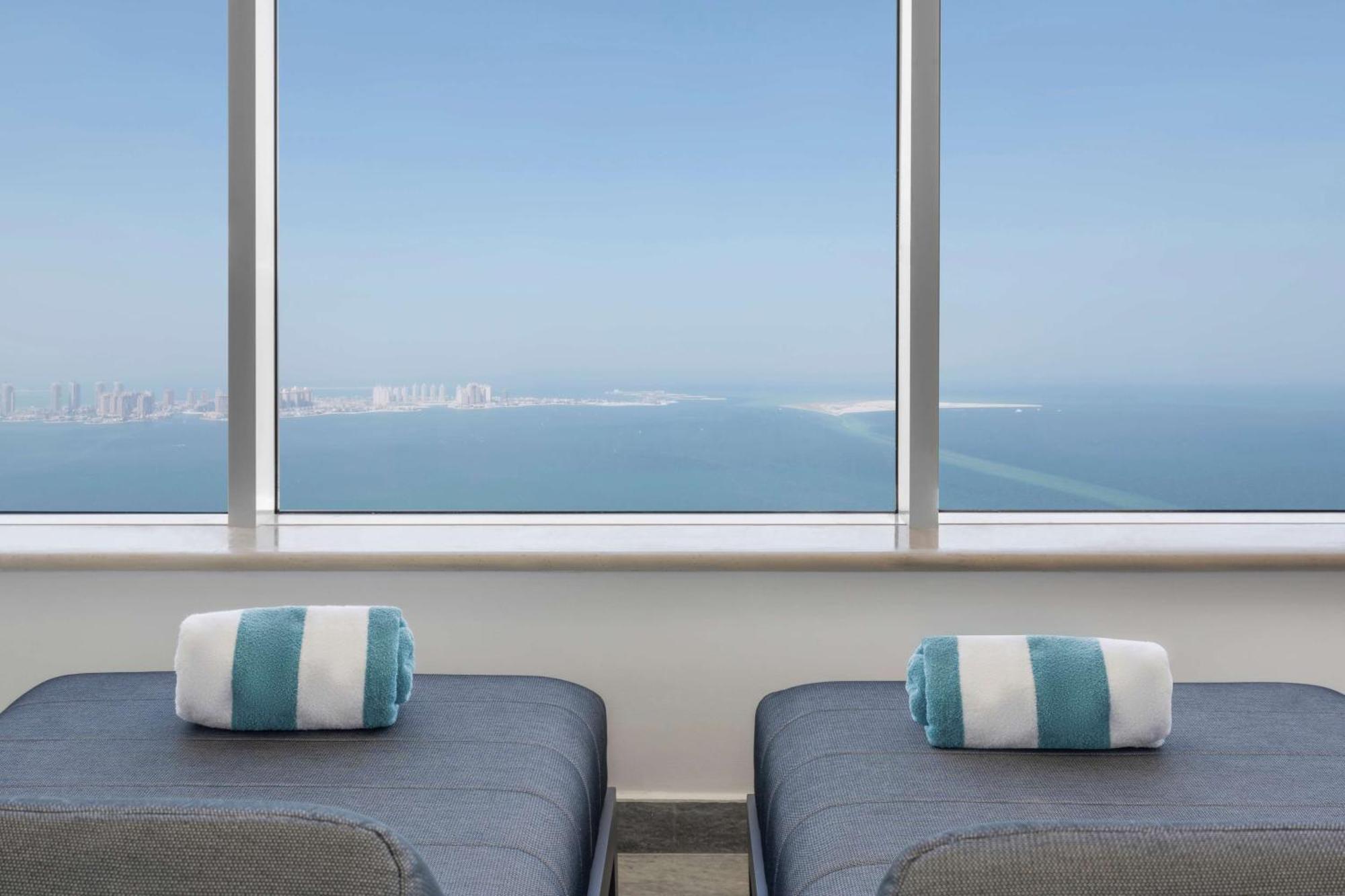 Aleph Doha Residences, Curio Collection By Hilton Dış mekan fotoğraf View from the spa